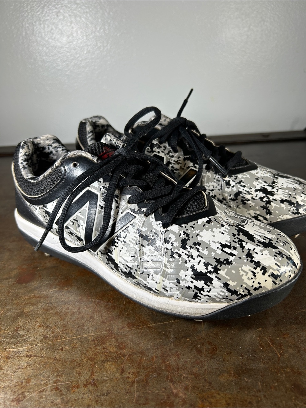 New Balance 4040v5 Turf Trainers Gray,Black, White Camo Baseball Cleats Size 5.5 - Picture 2 of 13